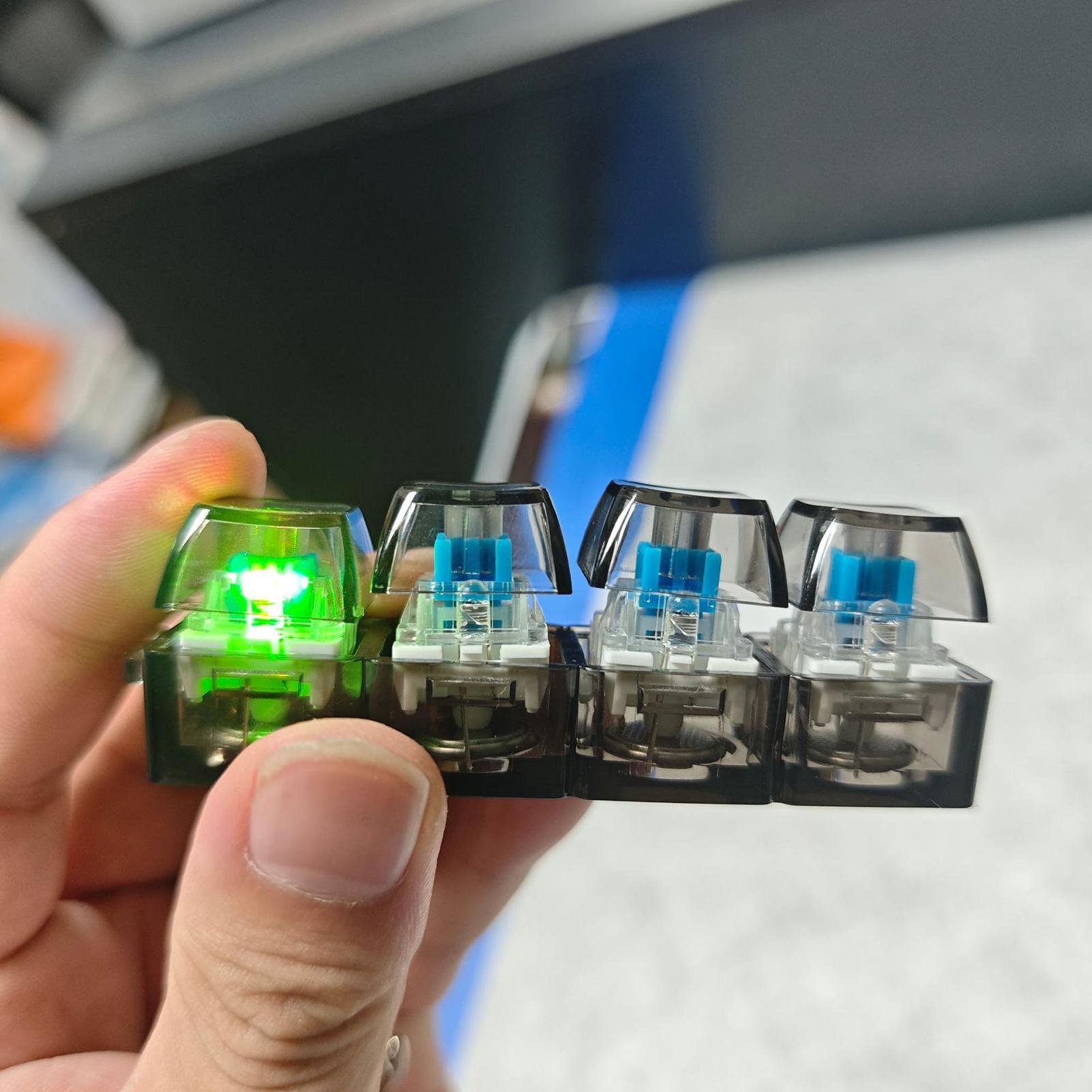 Fidget Keyboard Stress Relief  - Mechanical Switch Tester 评论和价格